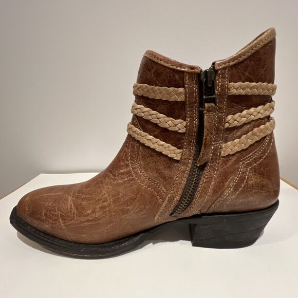 Brown Ariat Western Brown Bootie Naturally Distressed Leather Ankle Boots 8 B - Picture 10 of 16